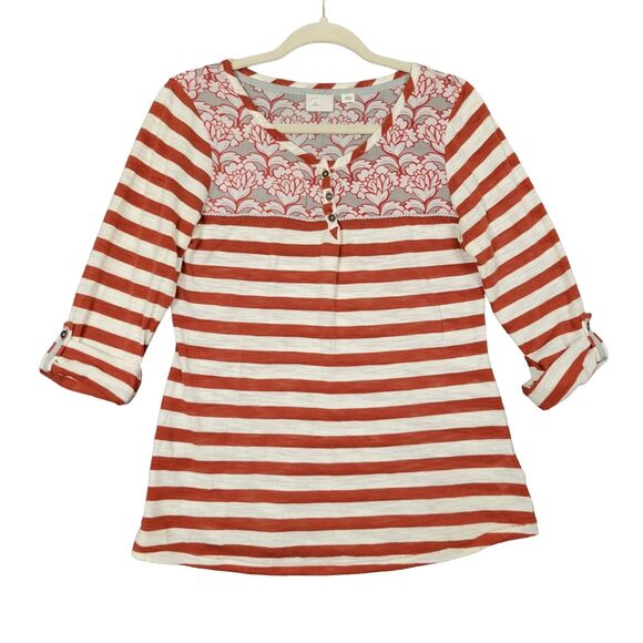 POSTMARK Anthropologie Red Floral Striped 3/4 Sleeve Henley Tee SIZE MEDIUM - Picture 2 of 13